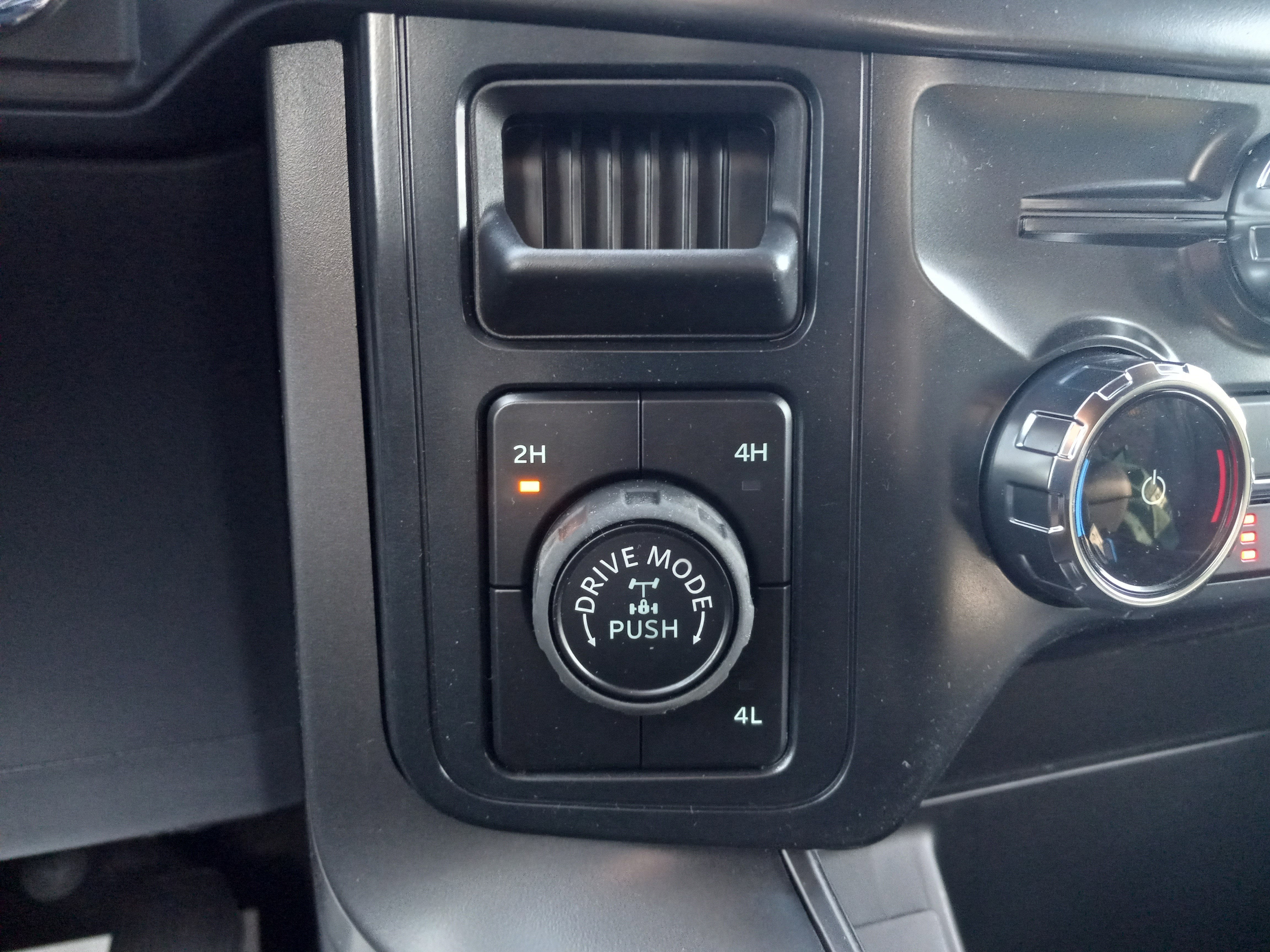 2025 Ford F-150 Tremor 4WD SuperCrew 5.5' Box