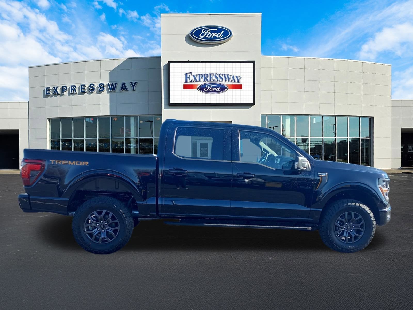 2025 Ford F-150 Tremor 4WD SuperCrew 5.5' Box
