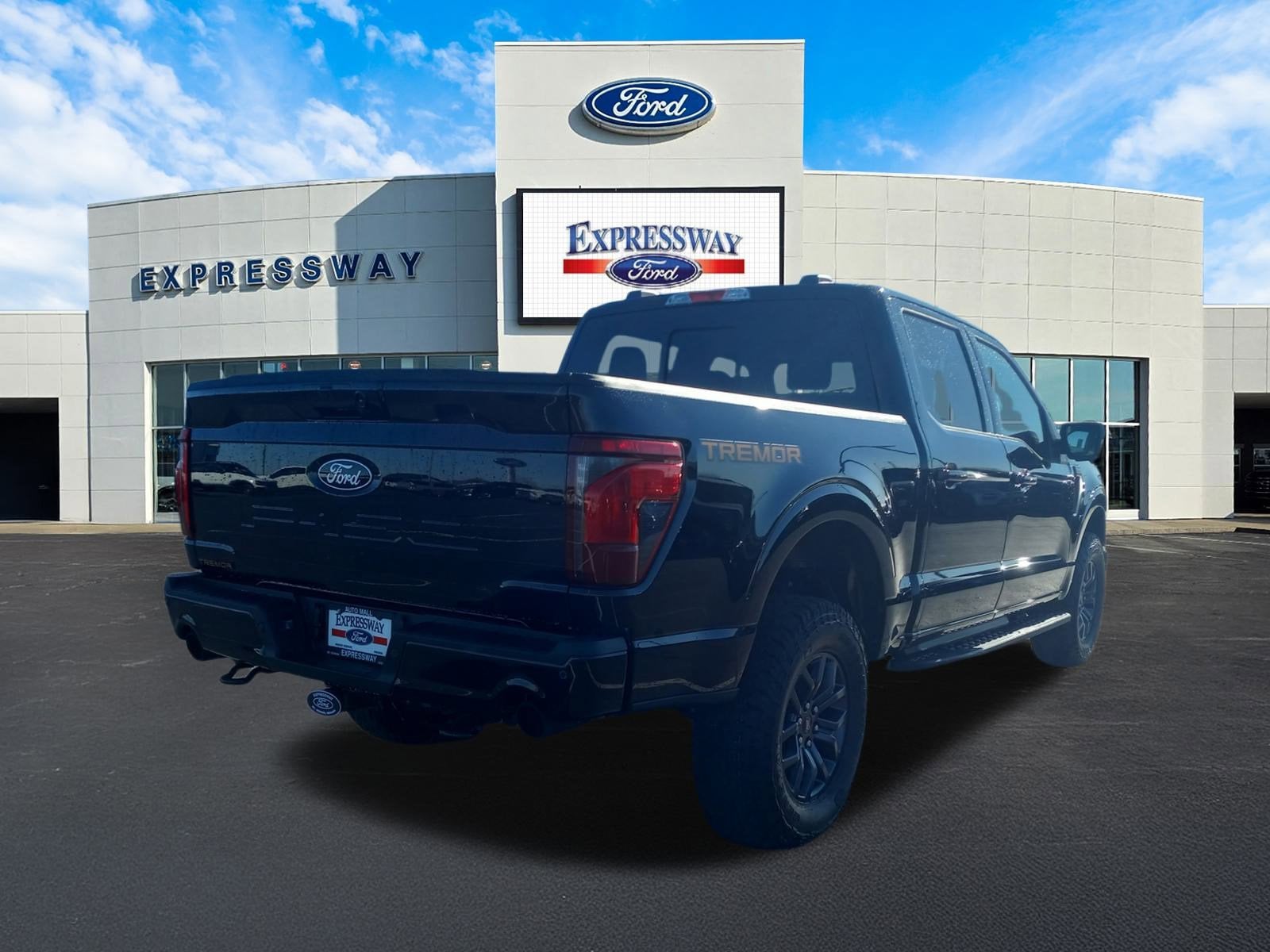 2025 Ford F-150 Tremor 4WD SuperCrew 5.5' Box