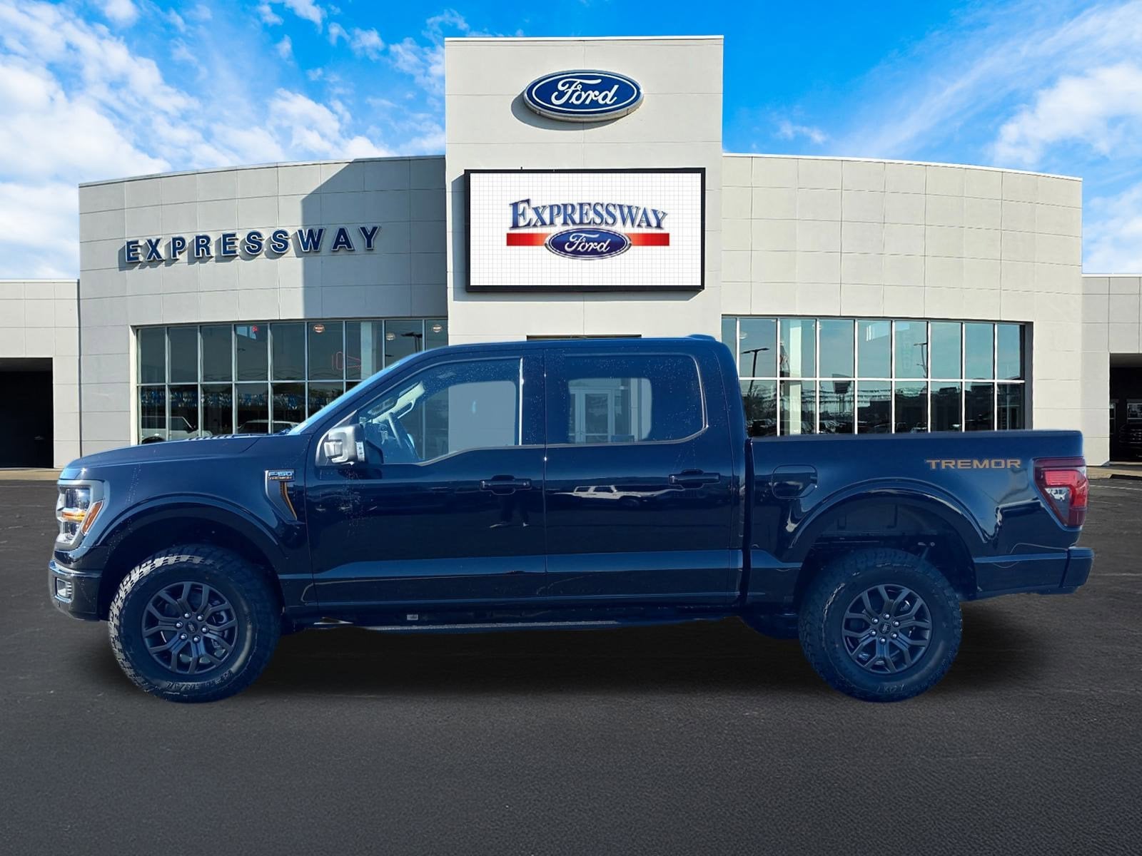 2025 Ford F-150 Tremor 4WD SuperCrew 5.5' Box