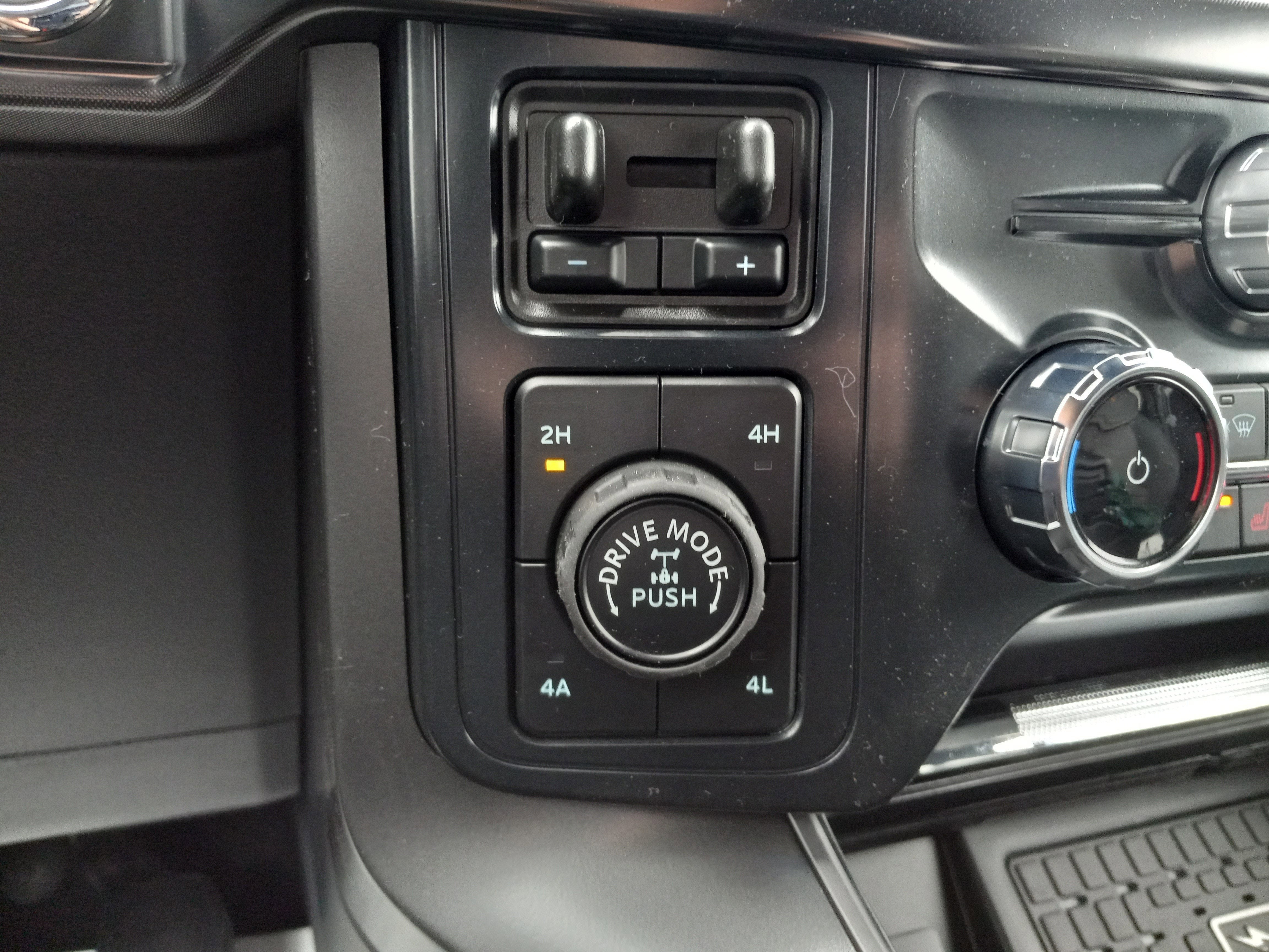 2025 Ford F-150 Tremor 4WD SuperCrew 5.5' Box