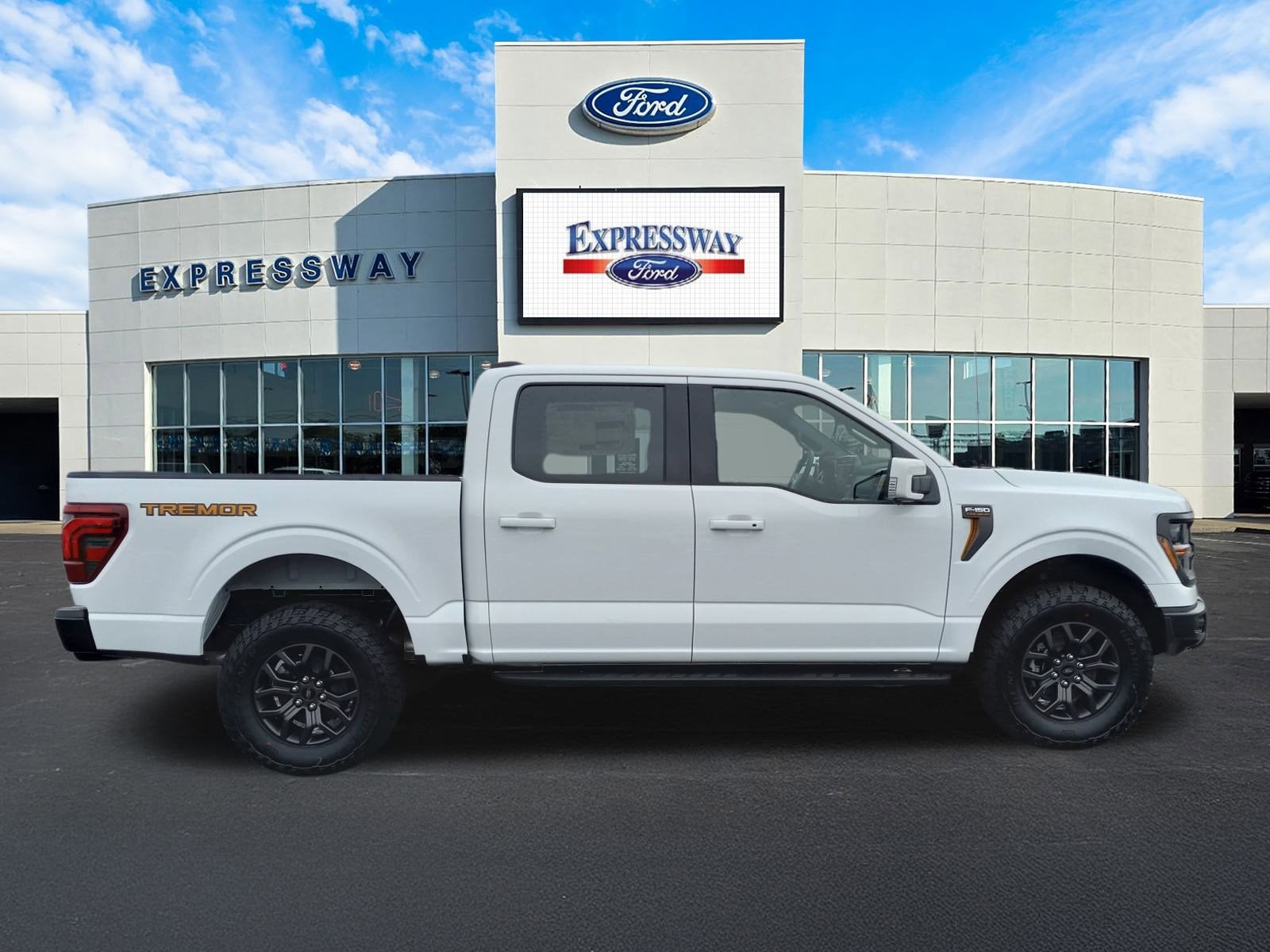 2025 Ford F-150 Tremor 4WD SuperCrew 5.5' Box