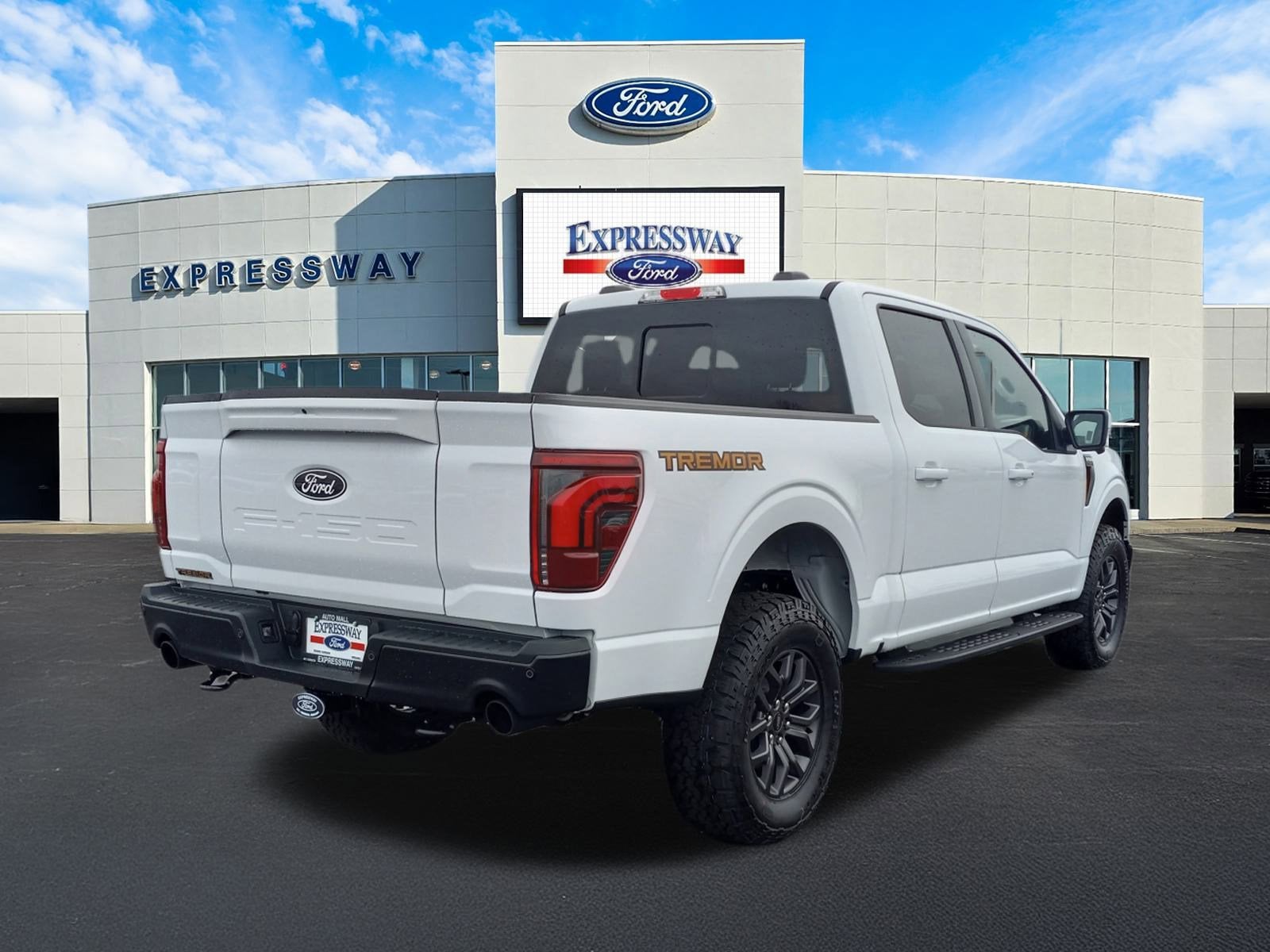2025 Ford F-150 Tremor 4WD SuperCrew 5.5' Box