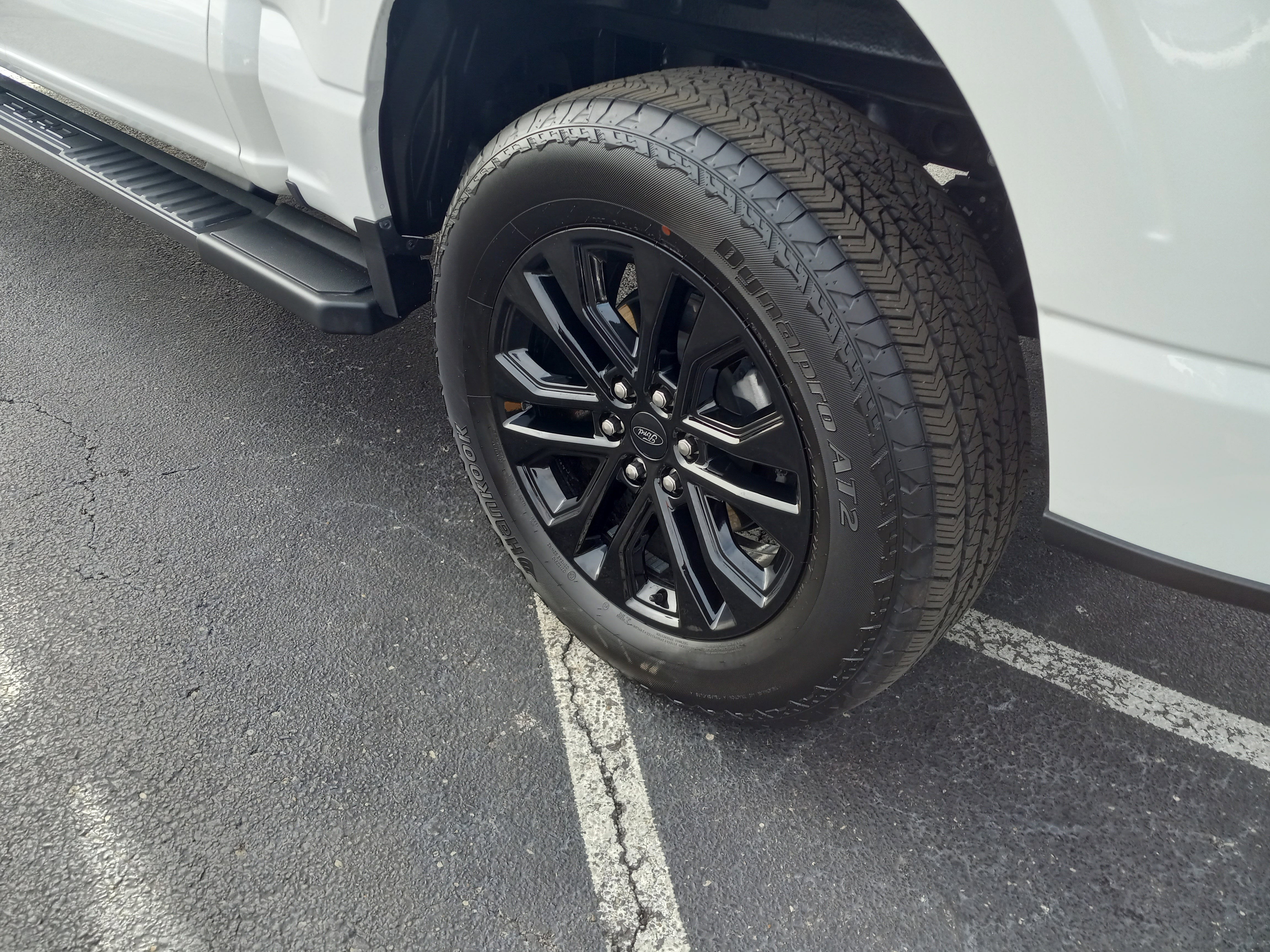 2024 Ford F-150 LARIAT 4WD SuperCrew 5.5' Box