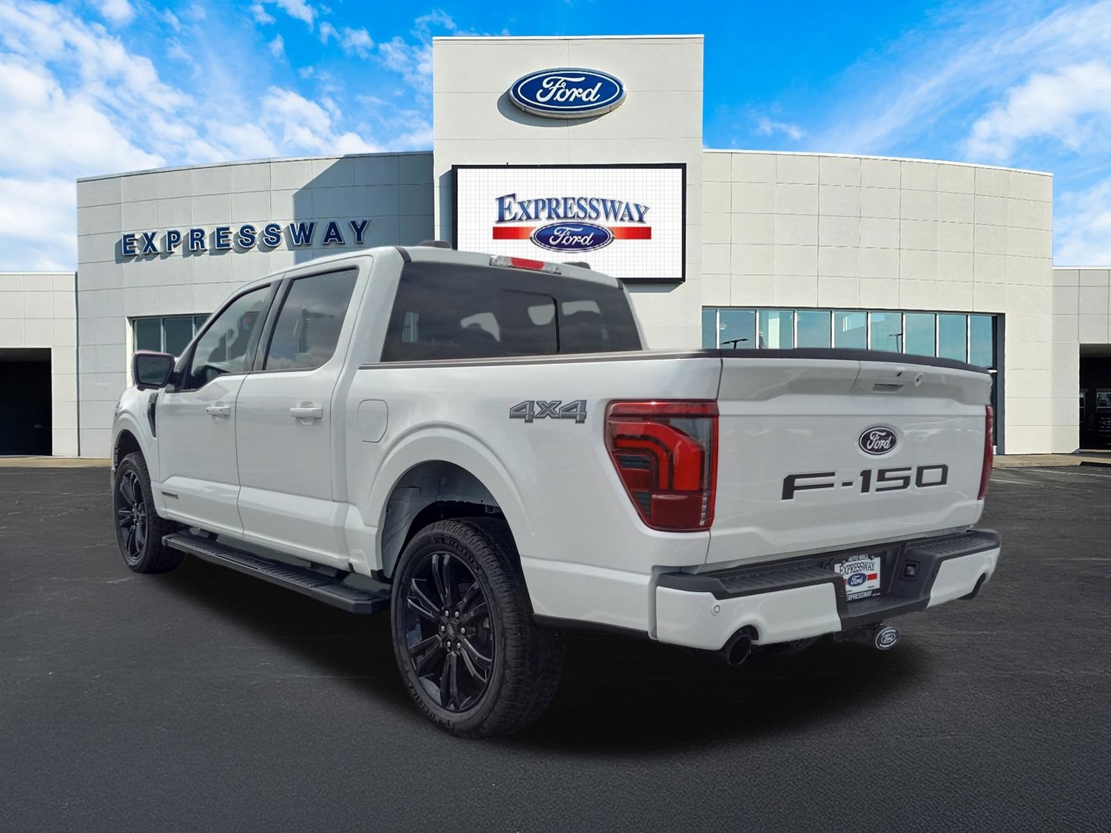 2025 Ford F-150 LARIAT 4WD SuperCrew 5.5' Box