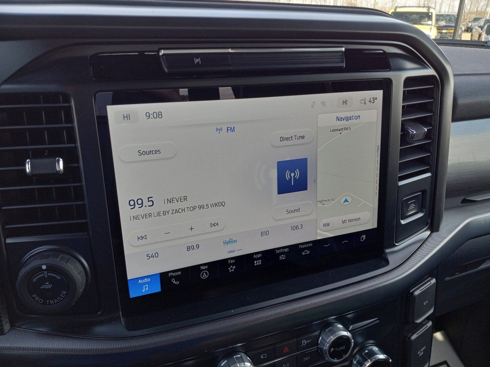 2025 Ford F-150 LARIAT 4WD SuperCrew 5.5' Box