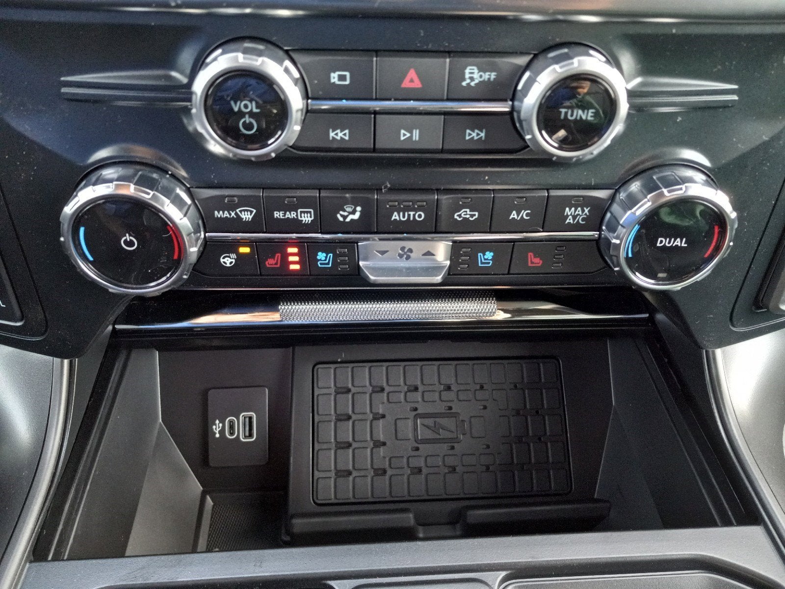 2025 Ford F-150 LARIAT 4WD SuperCrew 5.5' Box