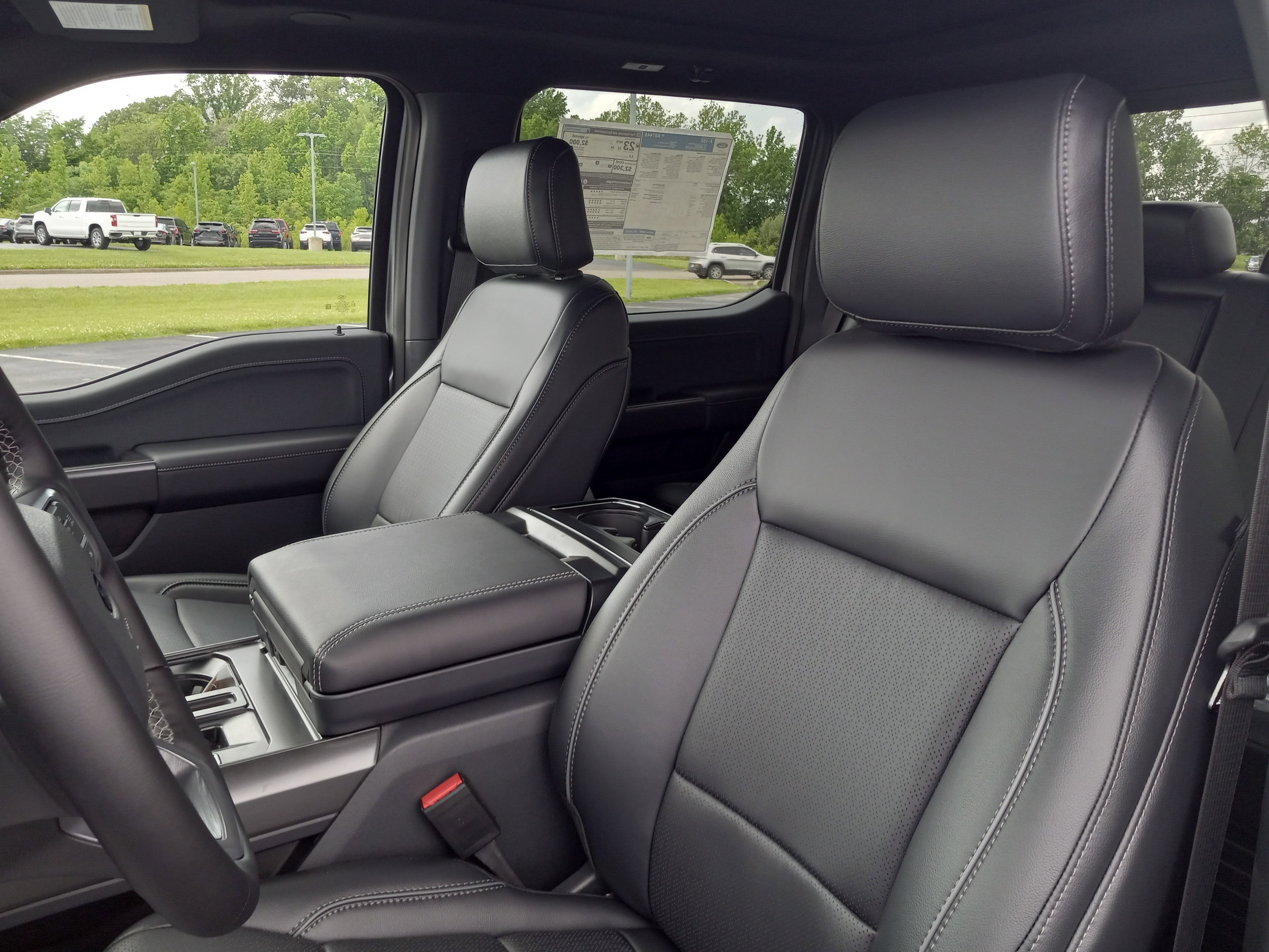 2025 Ford F-150 LARIAT 4WD SuperCrew 5.5' Box