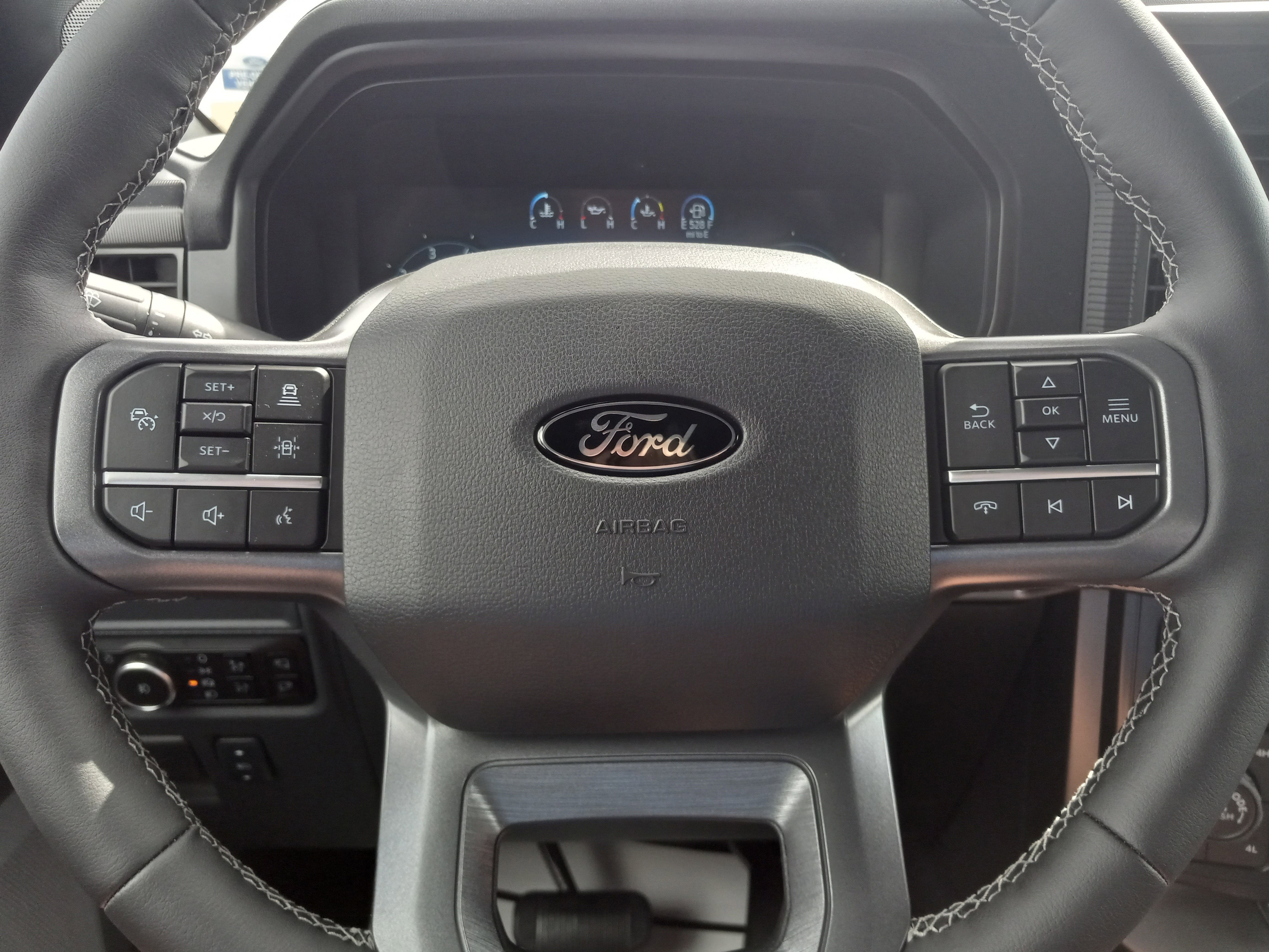 2025 Ford F-150 LARIAT 4WD SuperCrew 5.5' Box