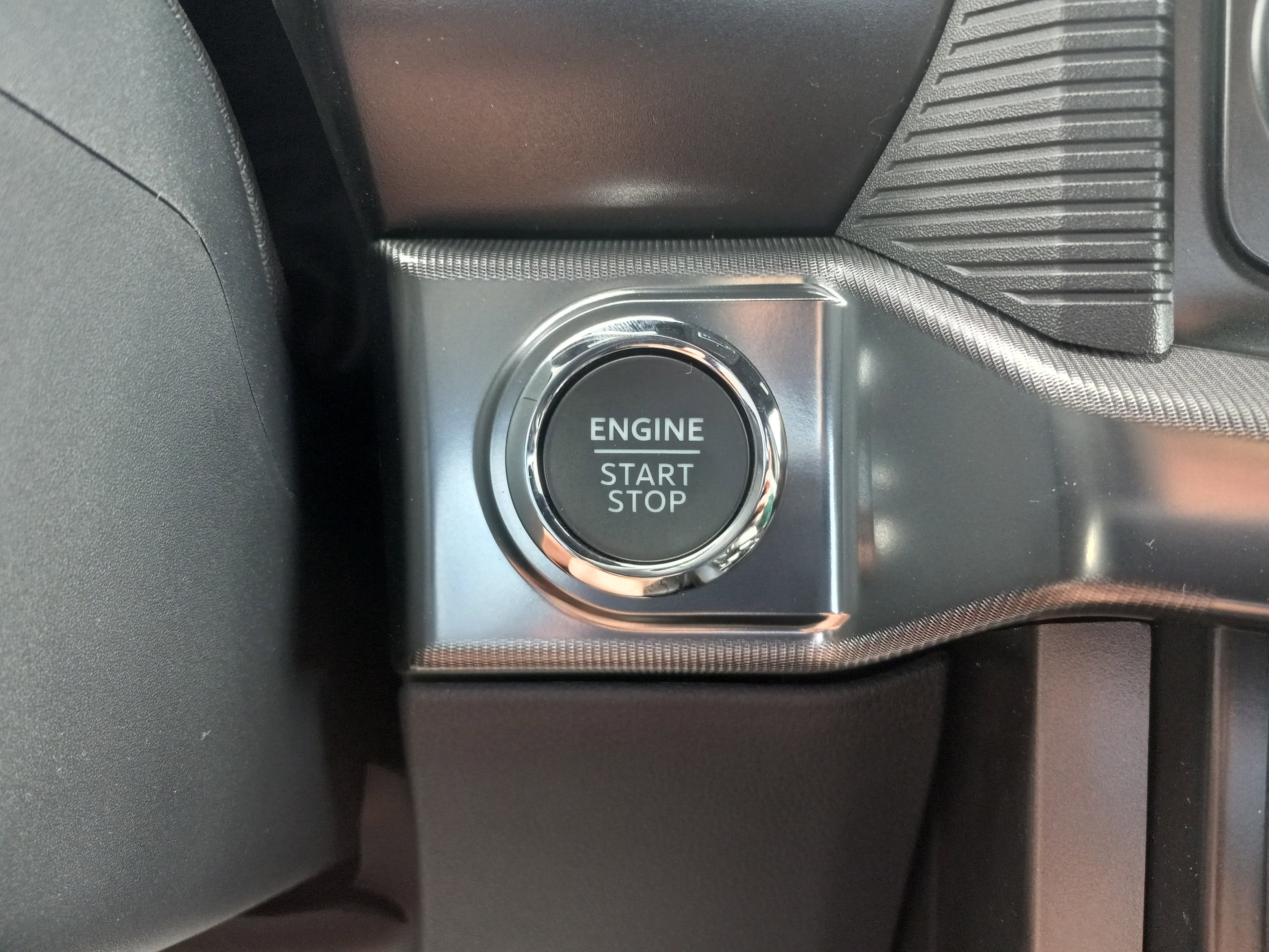 2025 Ford F-150 LARIAT 4WD SuperCrew 5.5' Box