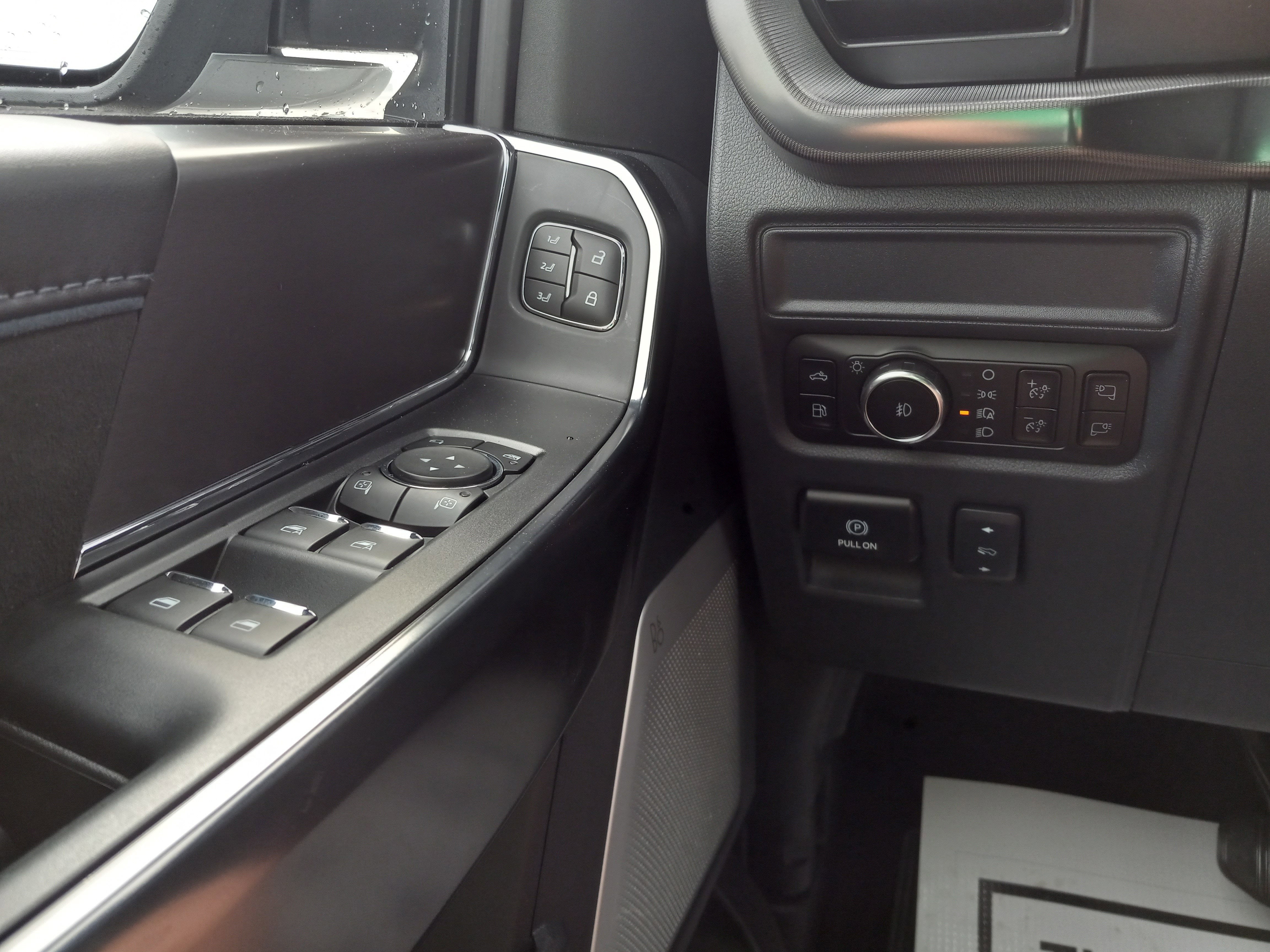 2025 Ford F-150 Platinum 4WD SuperCrew 5.5' Box