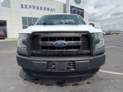2016 Ford F-150 2WD Reg Cab 122.5" XL