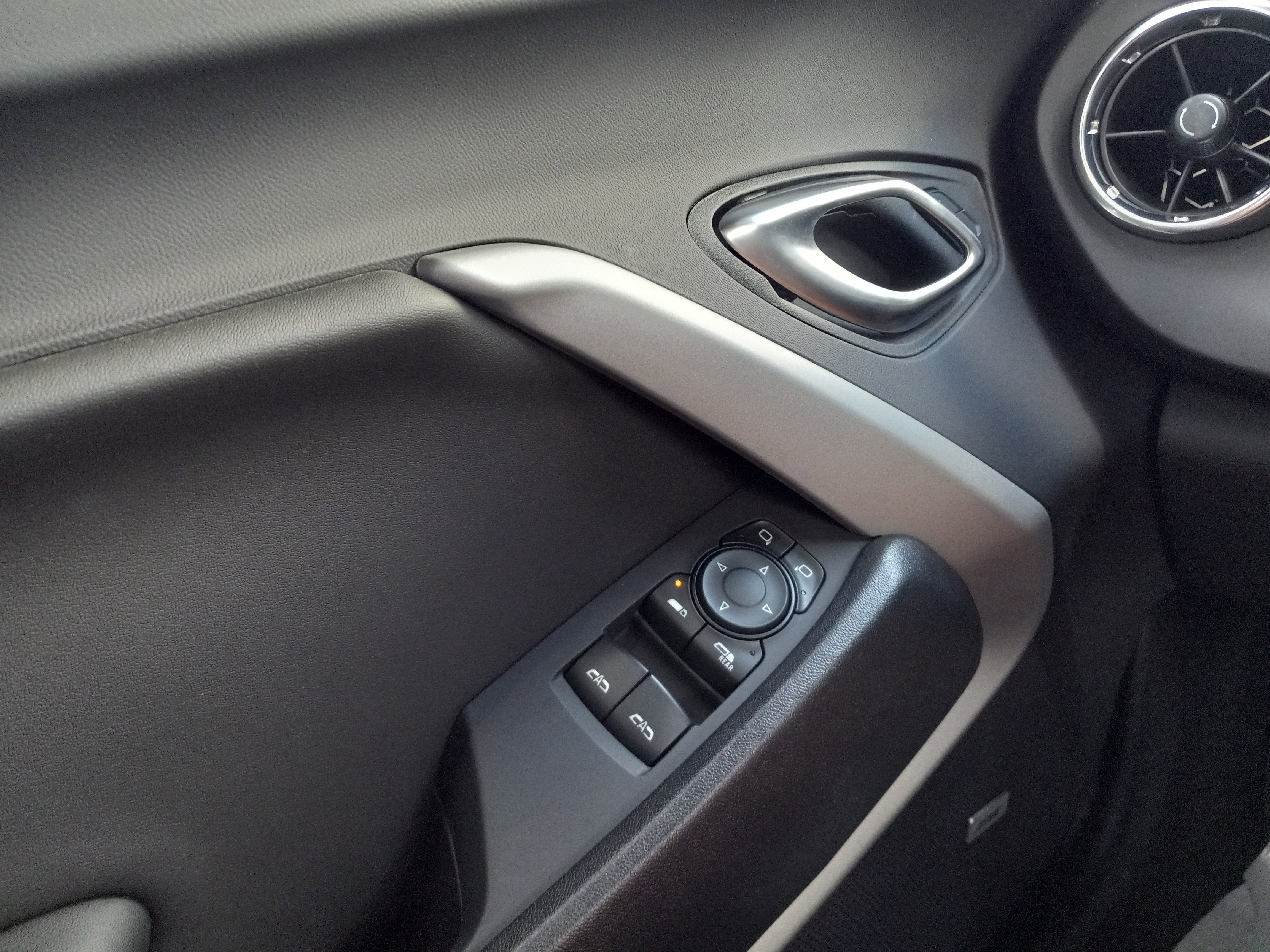 2023 Chevrolet Camaro LT1