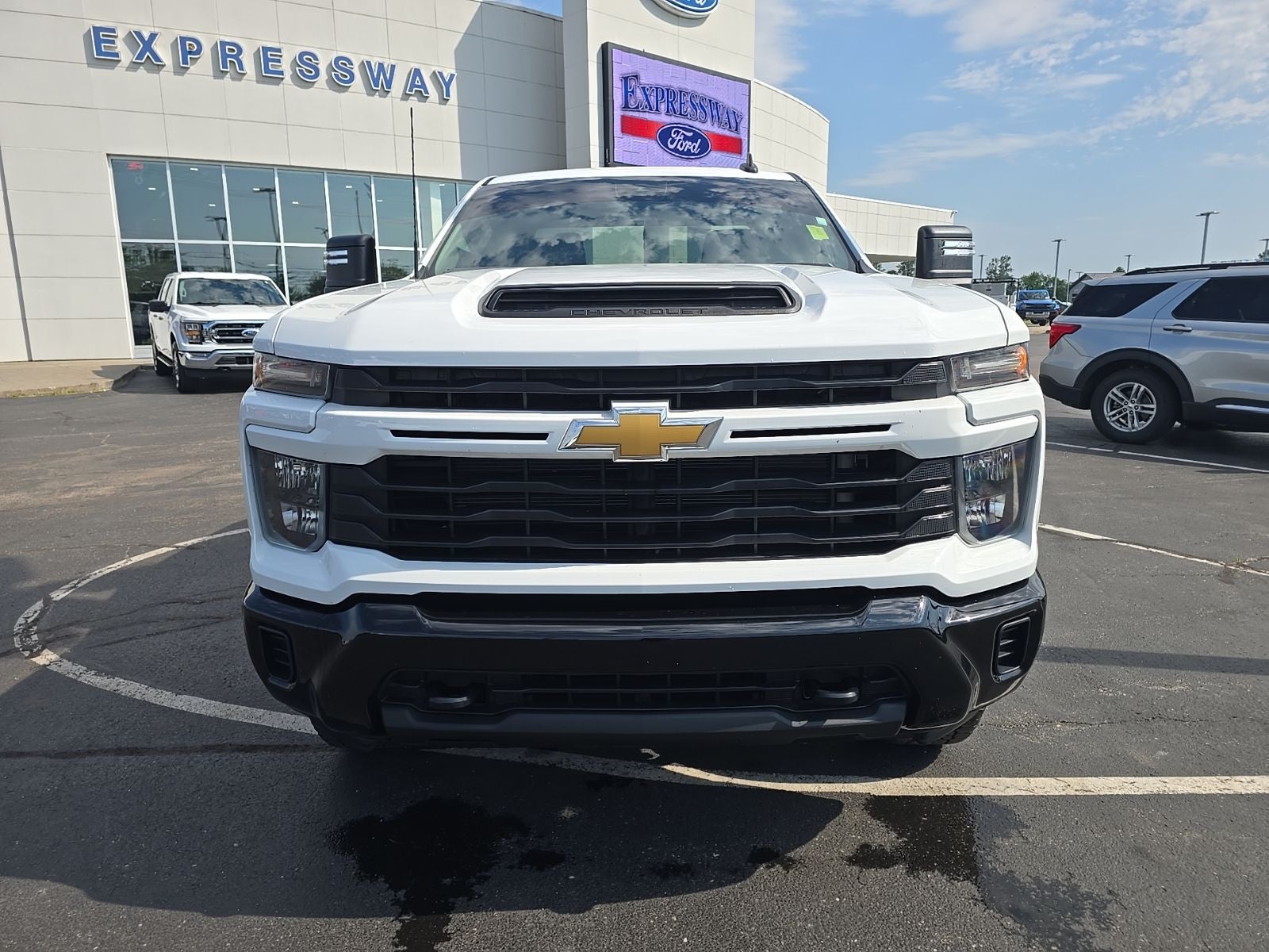 2024 Chevrolet Silverado 2500HD Custom