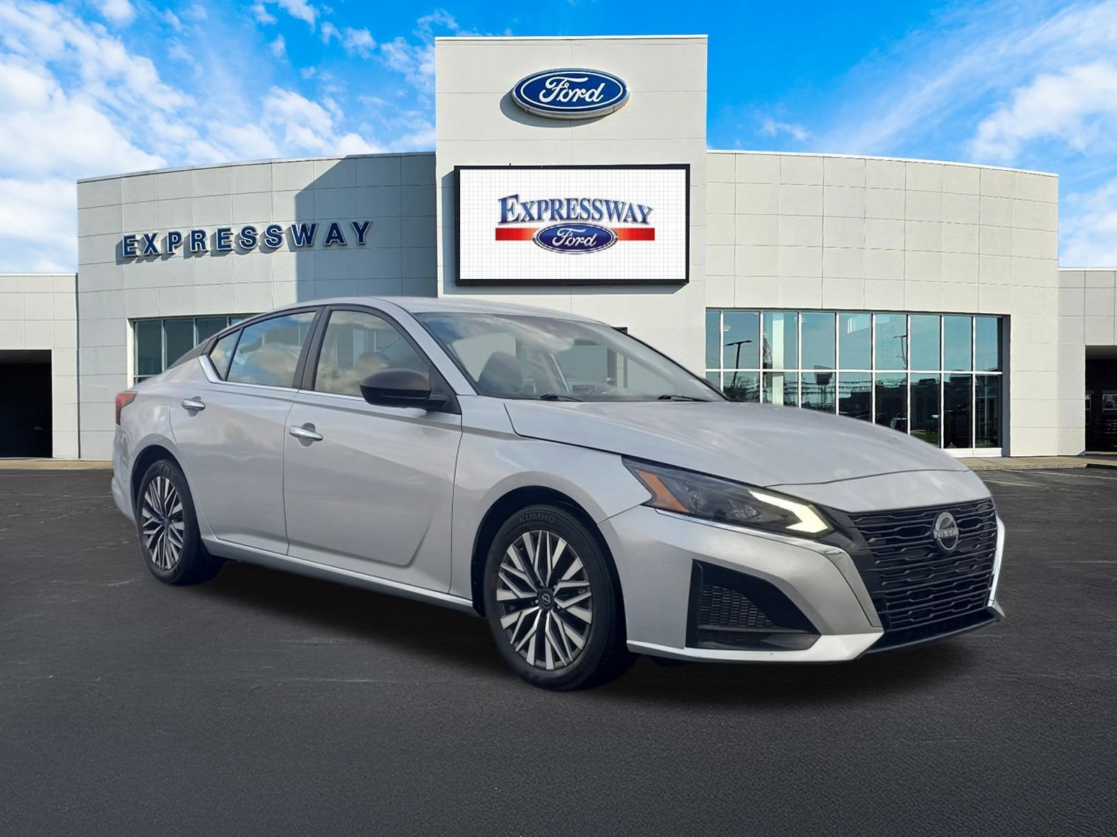 2024 Nissan Altima 2.5 SV