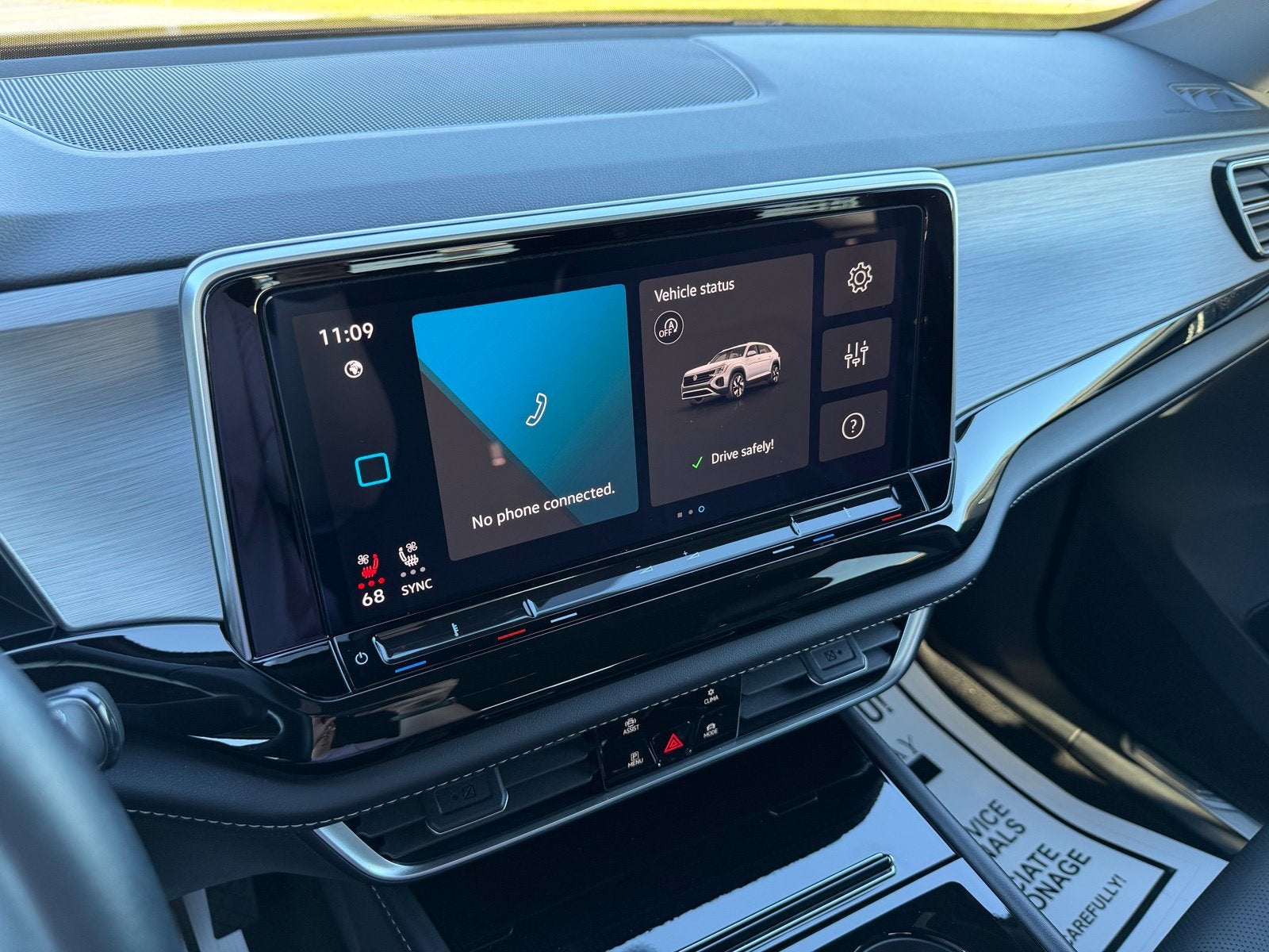 2025 Volkswagen Atlas Cross Sport 2.0T SE w/Technology