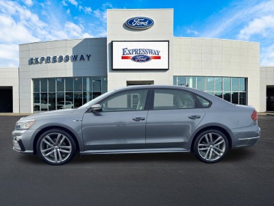 2018 Volkswagen Passat 2.0T R-Line