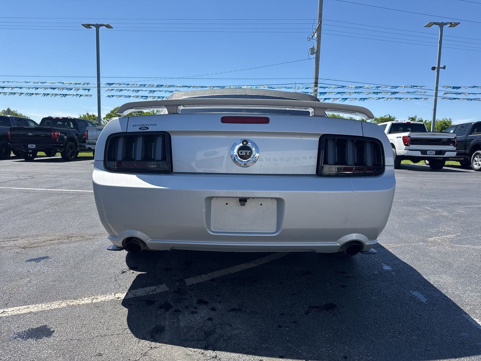 2005 Ford Mustang GT Deluxe
