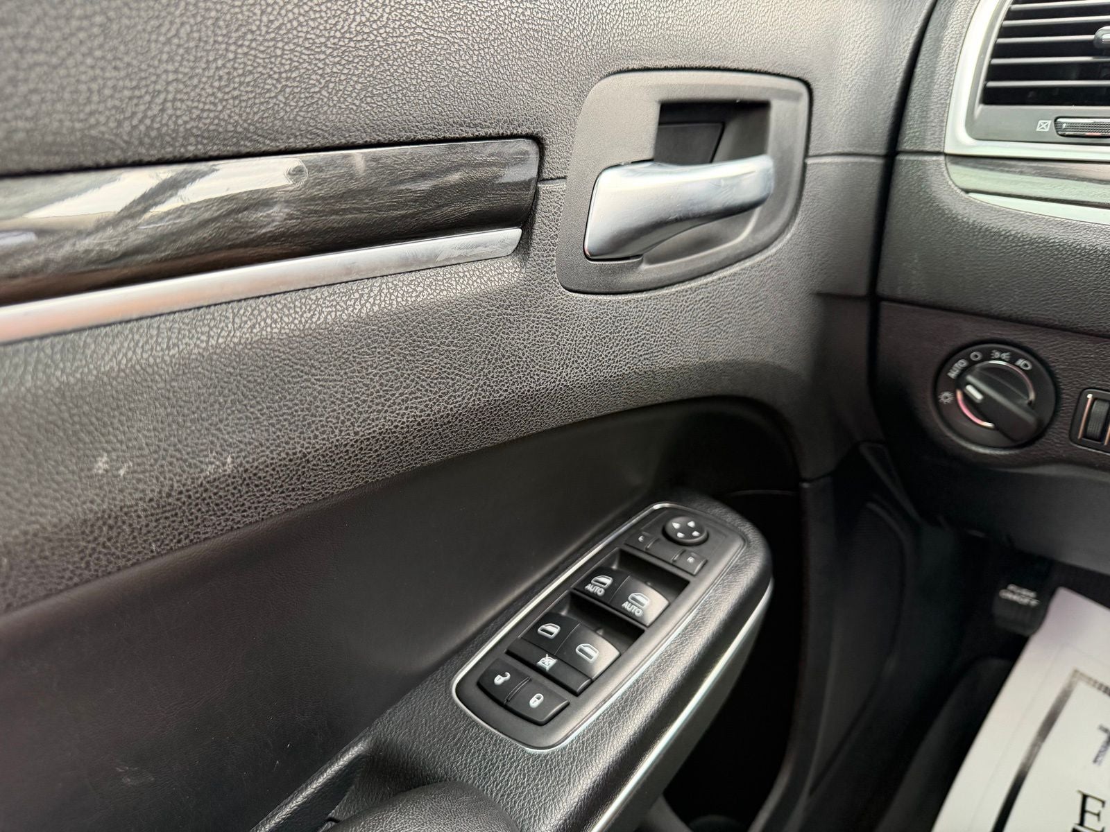 2018 Chrysler 300 Base