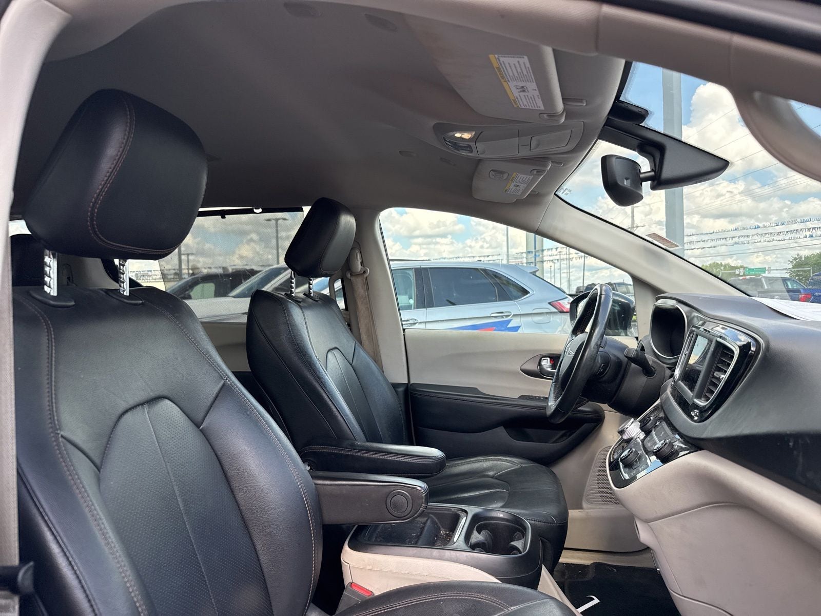 2020 Chrysler Pacifica Touring L