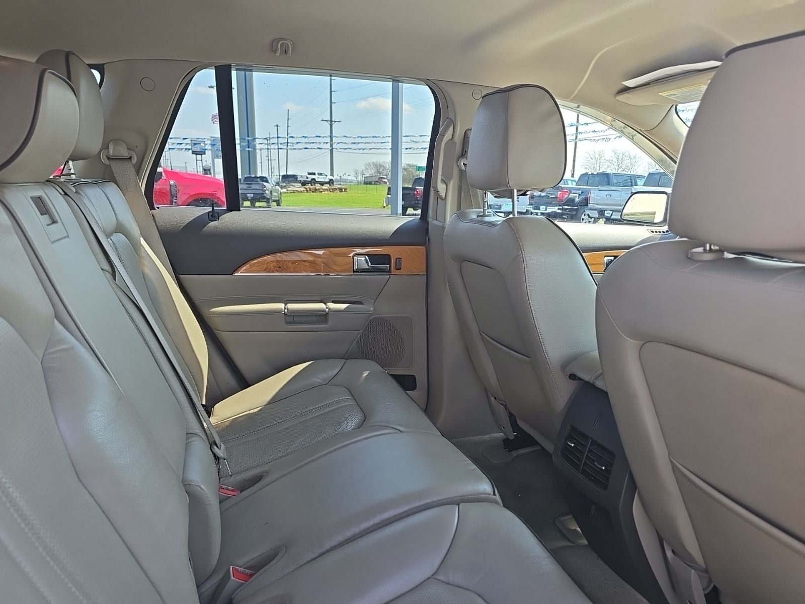 2012 Lincoln MKX Base