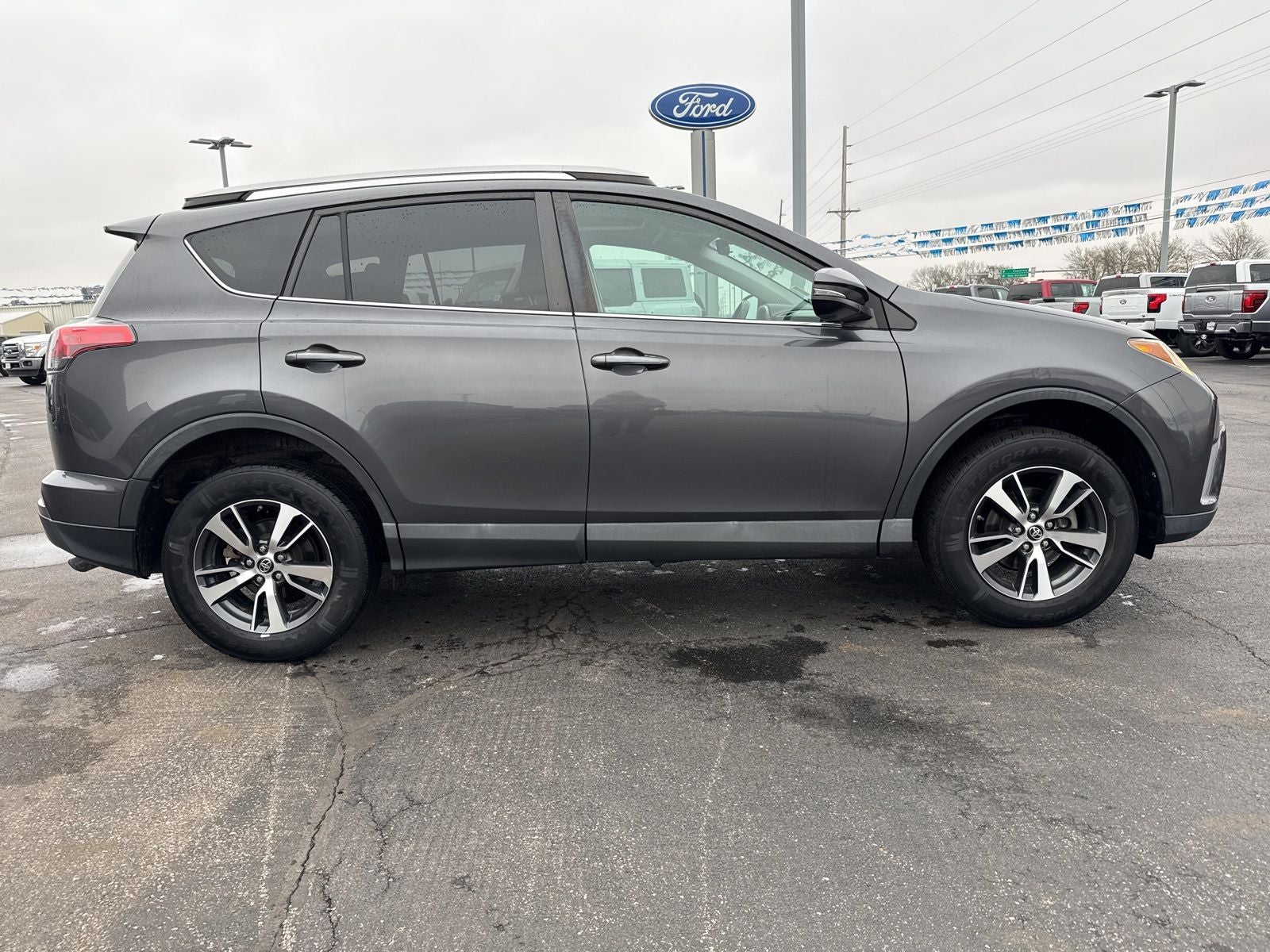 2018 Toyota RAV4 XLE