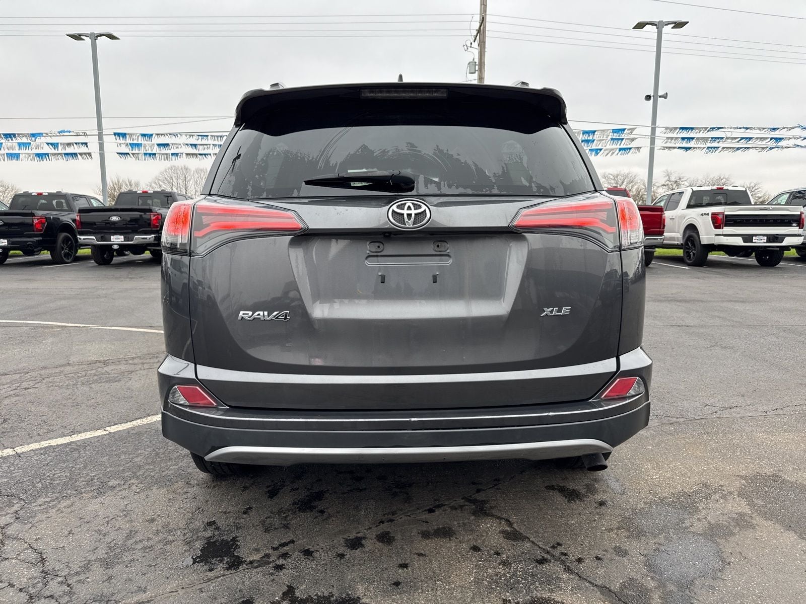 2018 Toyota RAV4 XLE