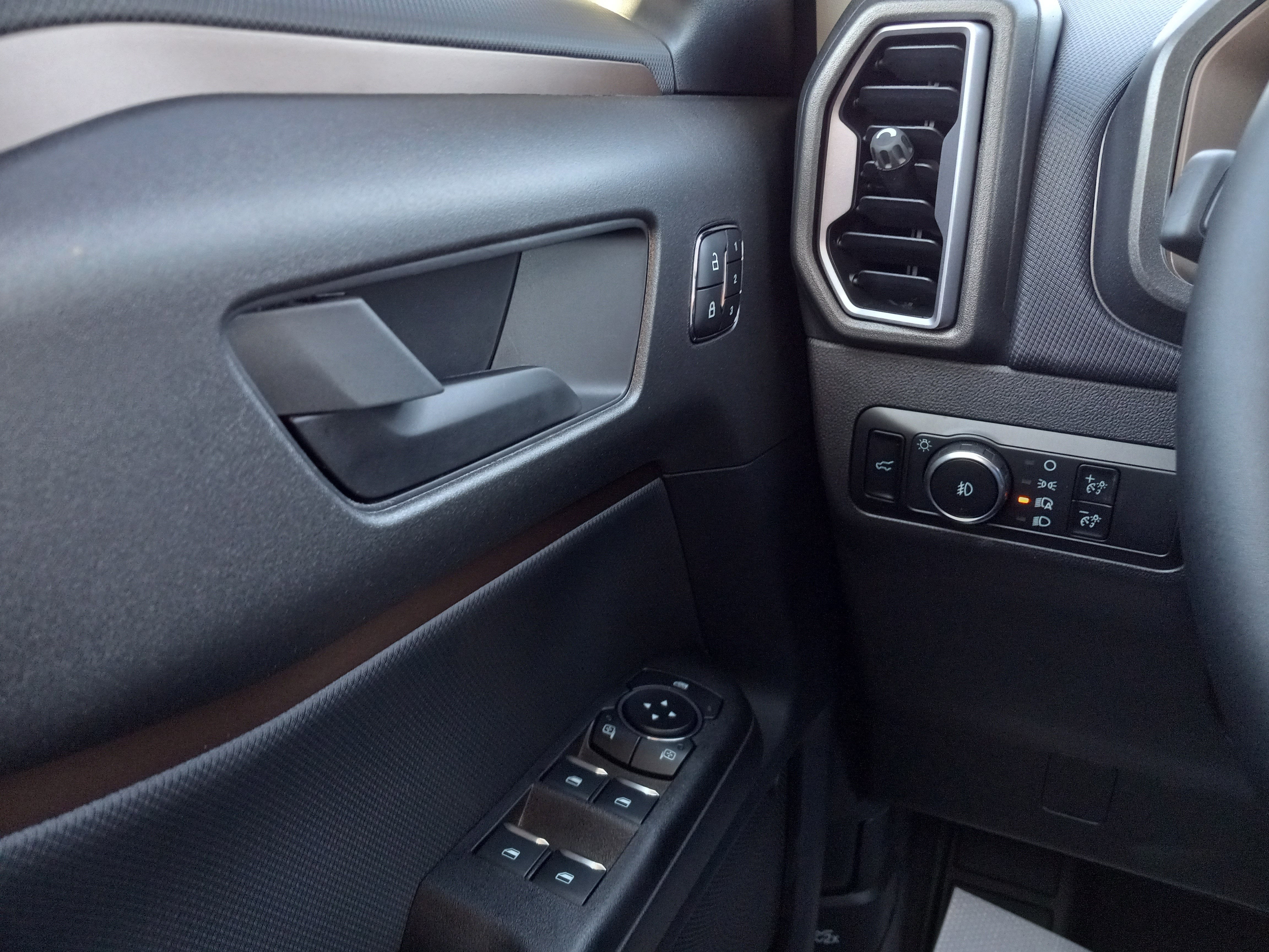 2025 Ford Bronco Sport Outer Banks 4x4