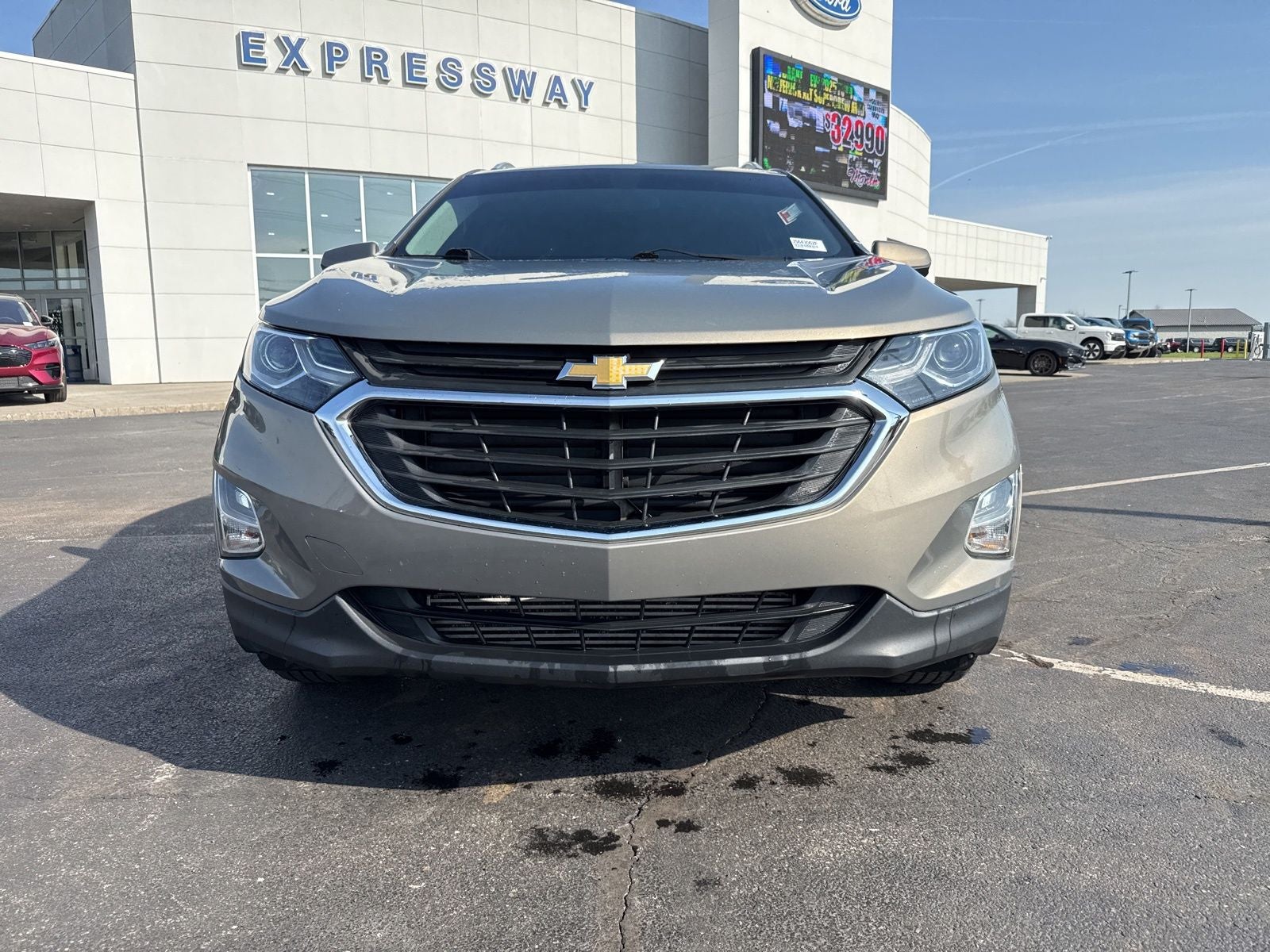 Used 2018 Chevrolet Equinox LT with VIN 3GNAXSEV0JS643062 for sale in Mount Vernon, IN