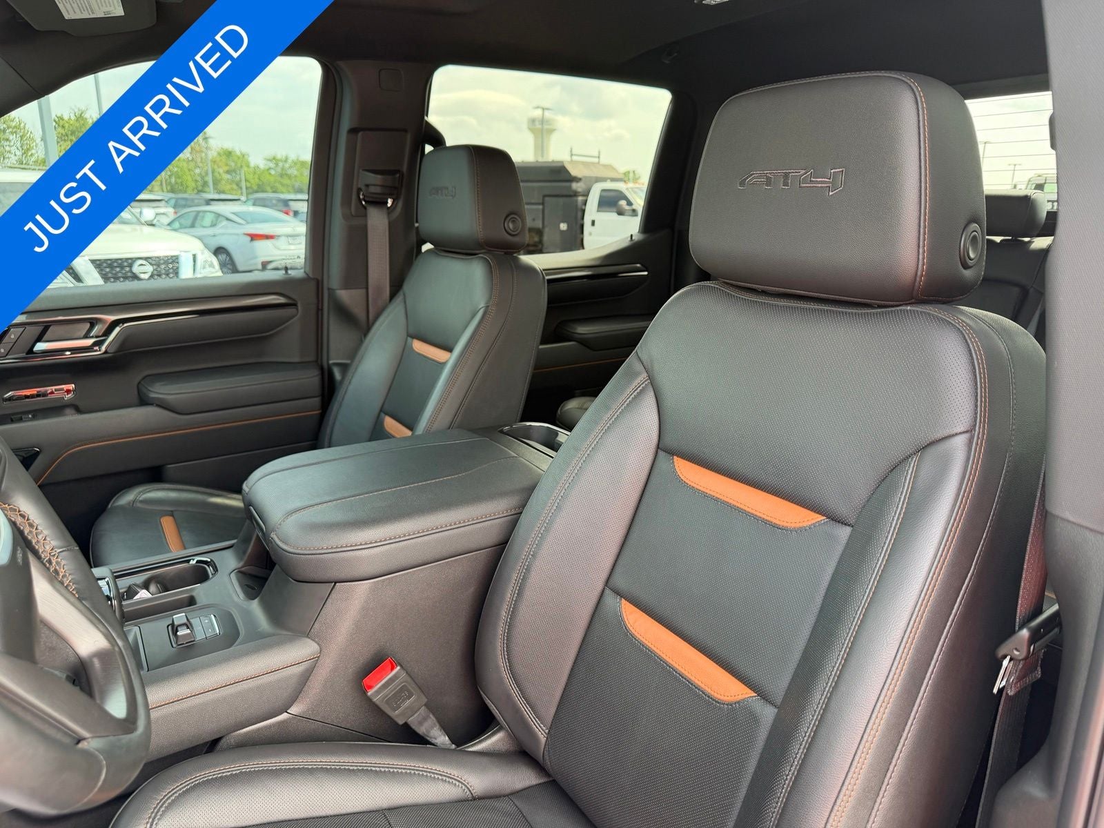 2025 GMC Sierra 4WD Crew Cab Short Box AT4's photo