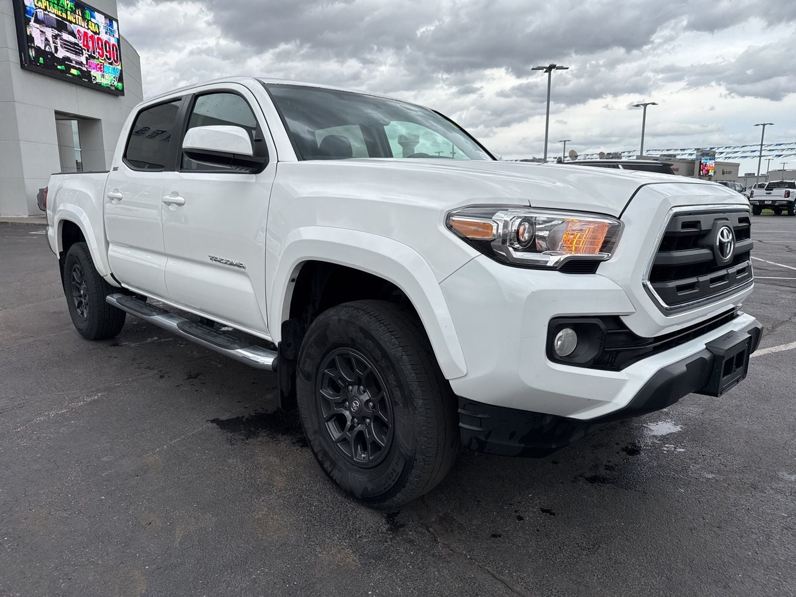 2017 Toyota Tacoma SR5