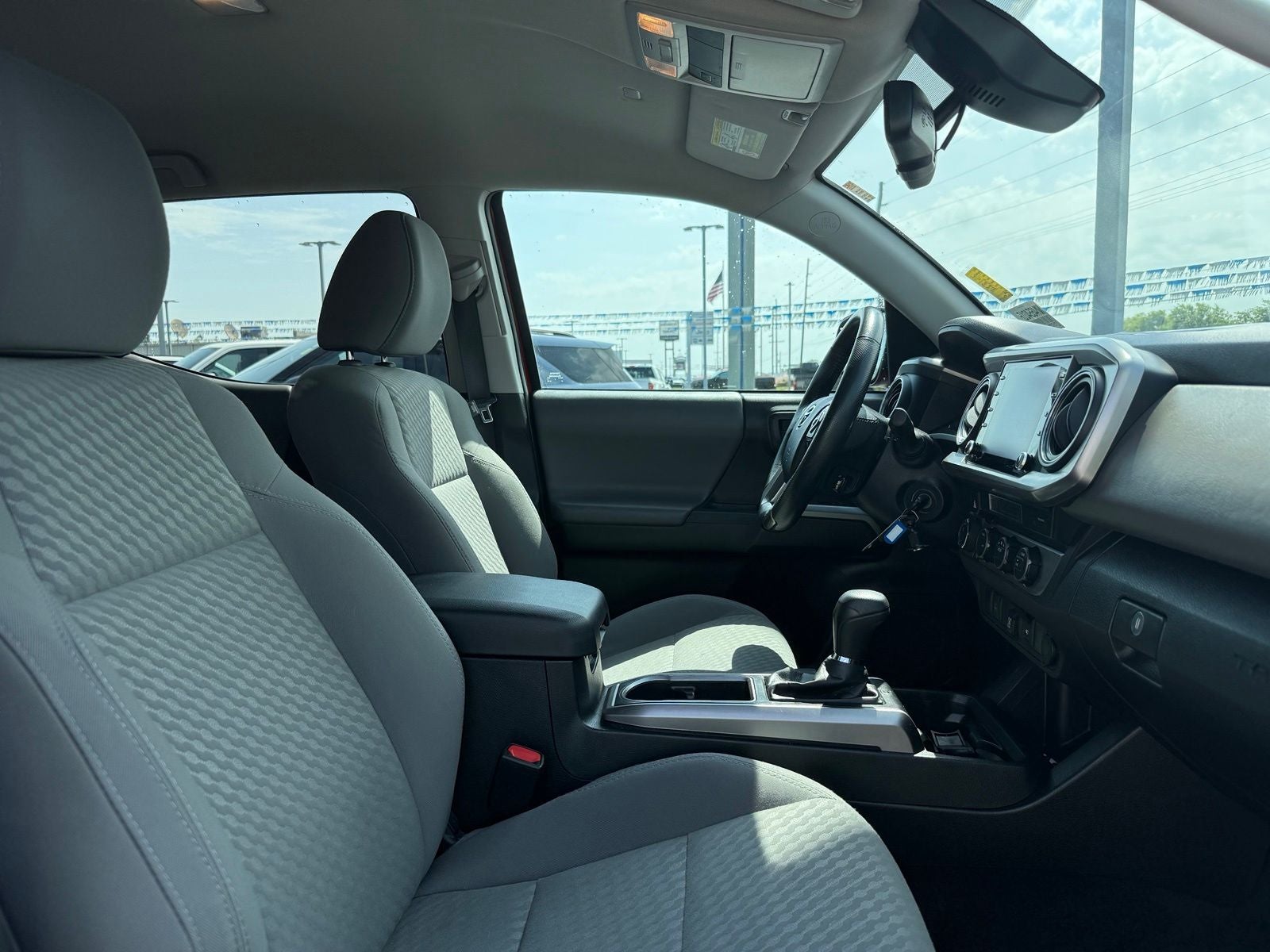 2022 Toyota Tacoma SR5 V6