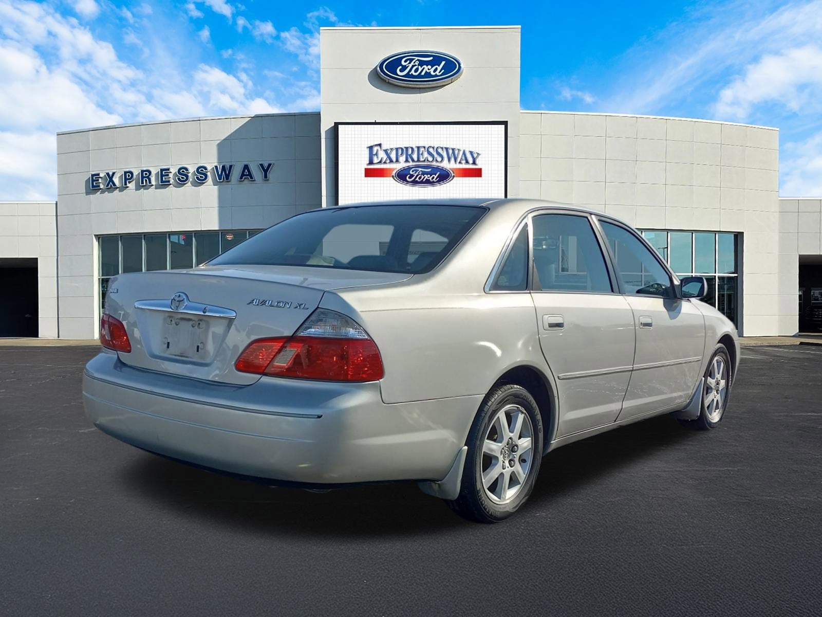 2004 Toyota Avalon XLS