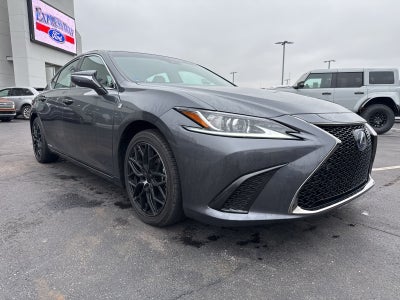 2022 Lexus ES 300h