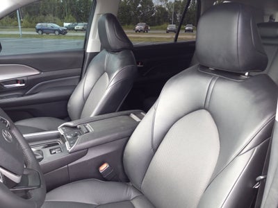 2024 Toyota Grand Highlander Base