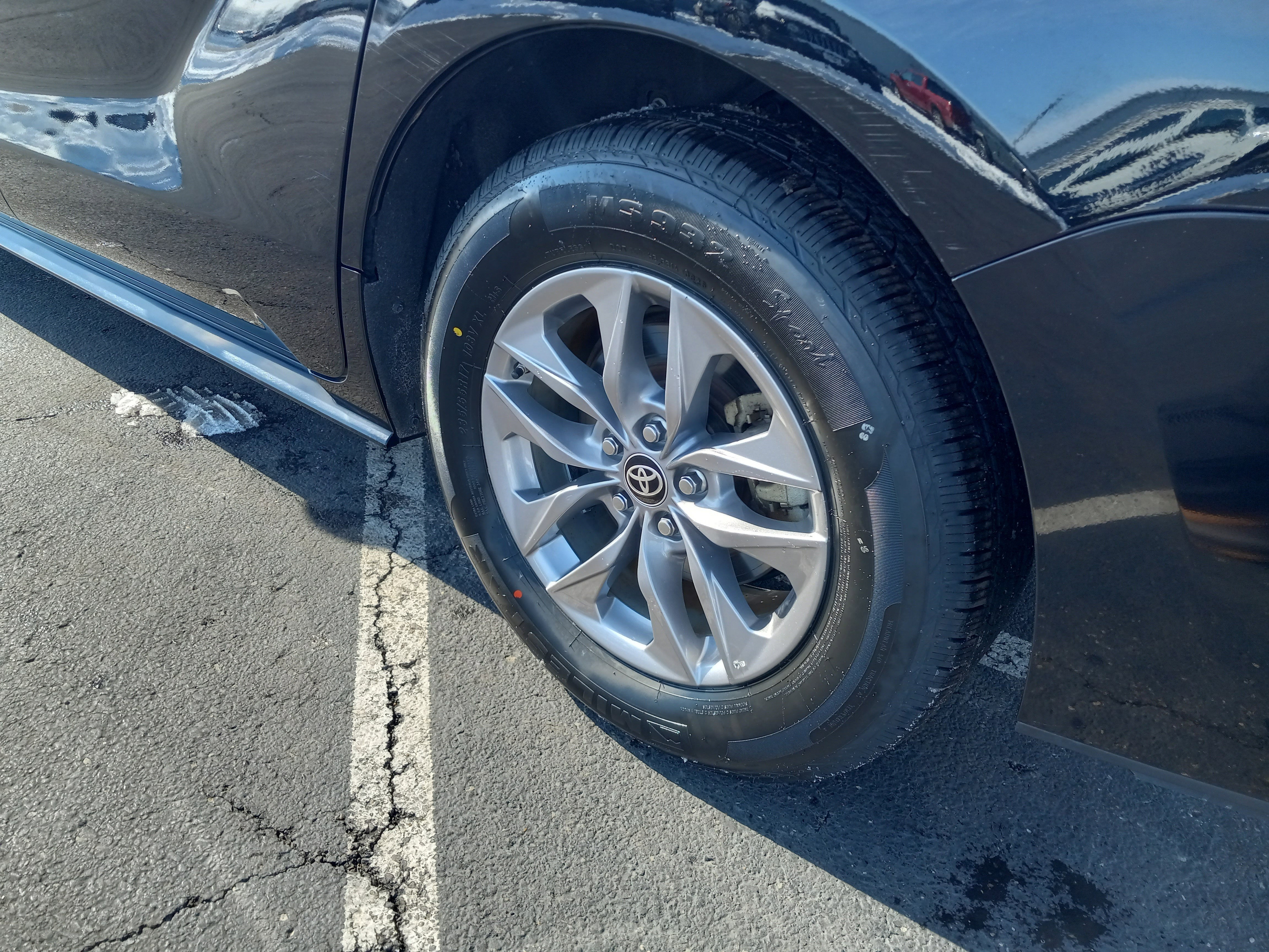 2024 Toyota Sienna LE