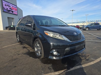 2016 Toyota Sienna SE Premium
