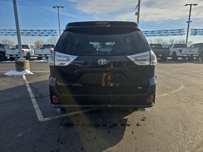 2016 Toyota Sienna SE Premium