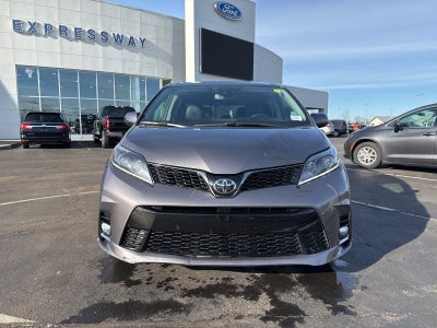 2018 Toyota Sienna SE