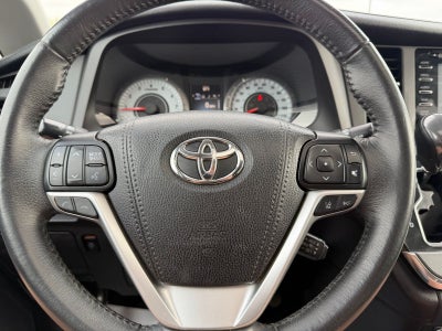 2018 Toyota Sienna SE