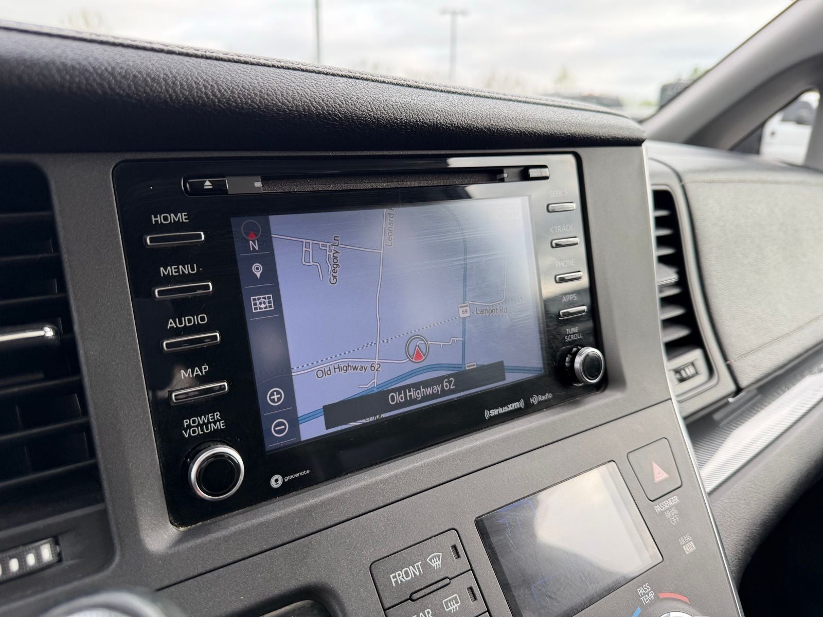 2018 Toyota Sienna SE