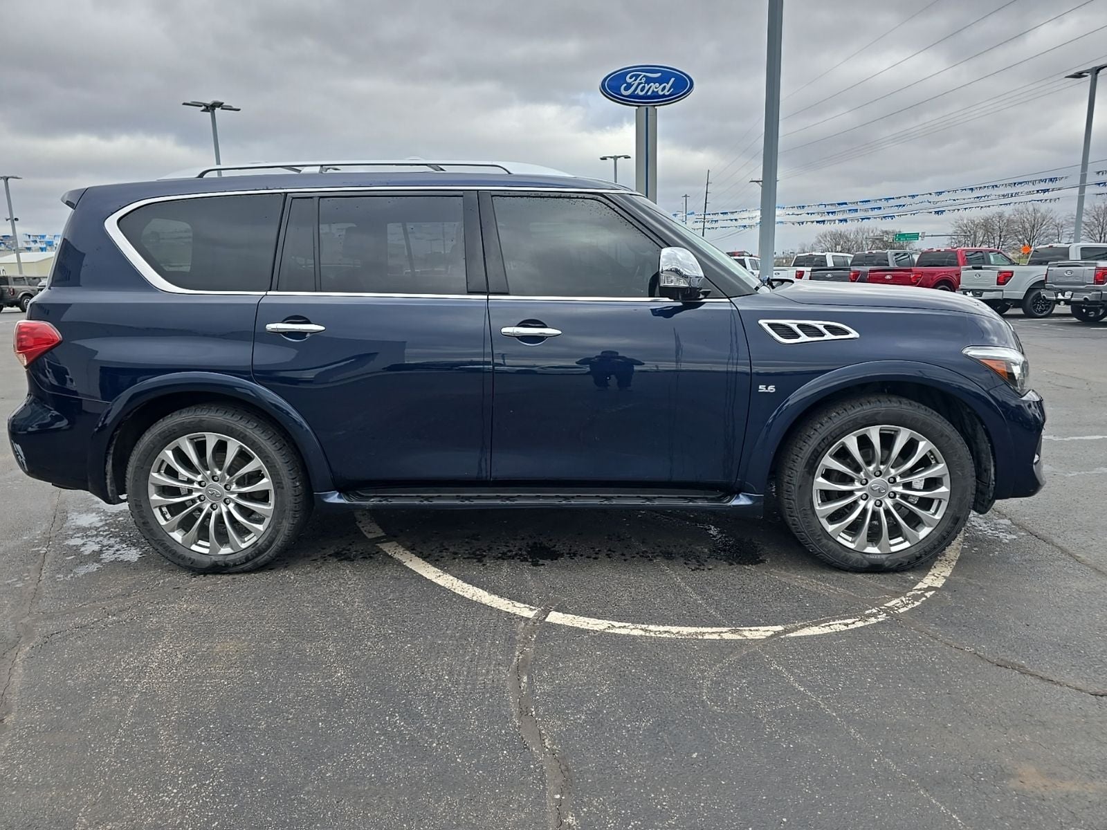 2017 INFINITI QX80 Base