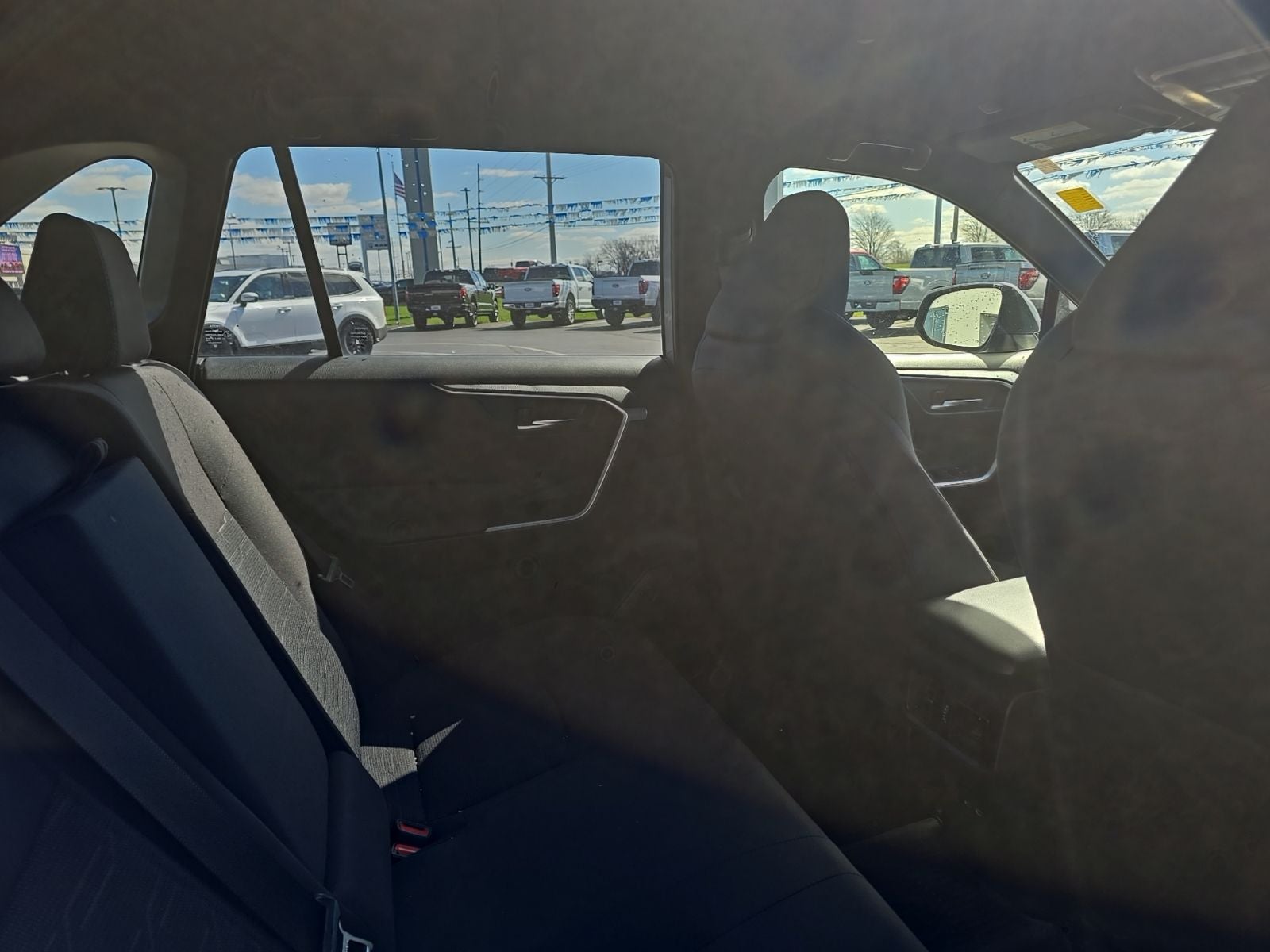 2024 Toyota RAV4 Hybrid SE