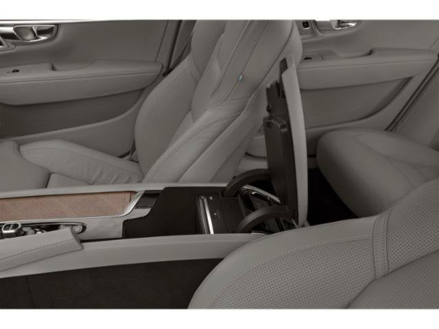 2018 Volvo S90 T6 Momentum
