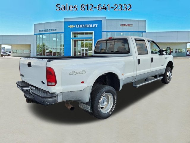 2006 Ford Super Duty F-350 DRW Lariat DRW