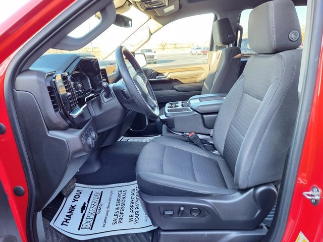 2024 Chevrolet Silverado 1500 LT