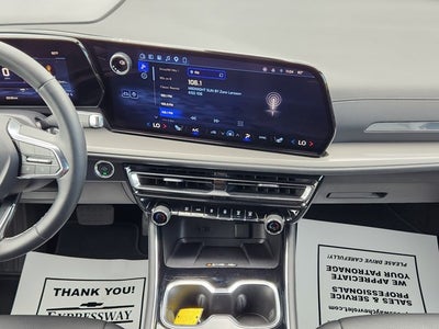 2026 Chevrolet Traverse FWD LT