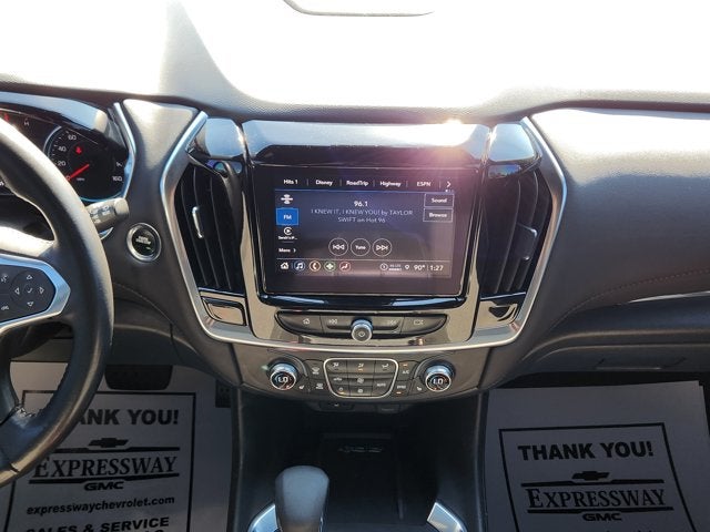 2022 Chevrolet Traverse LT Cloth