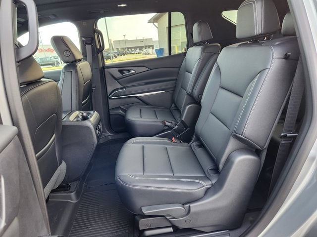 2025 Chevrolet Traverse AWD LT