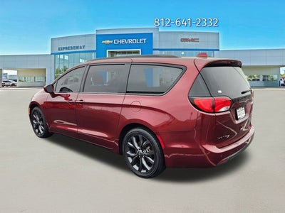 2019 Chrysler Pacifica Touring Plus